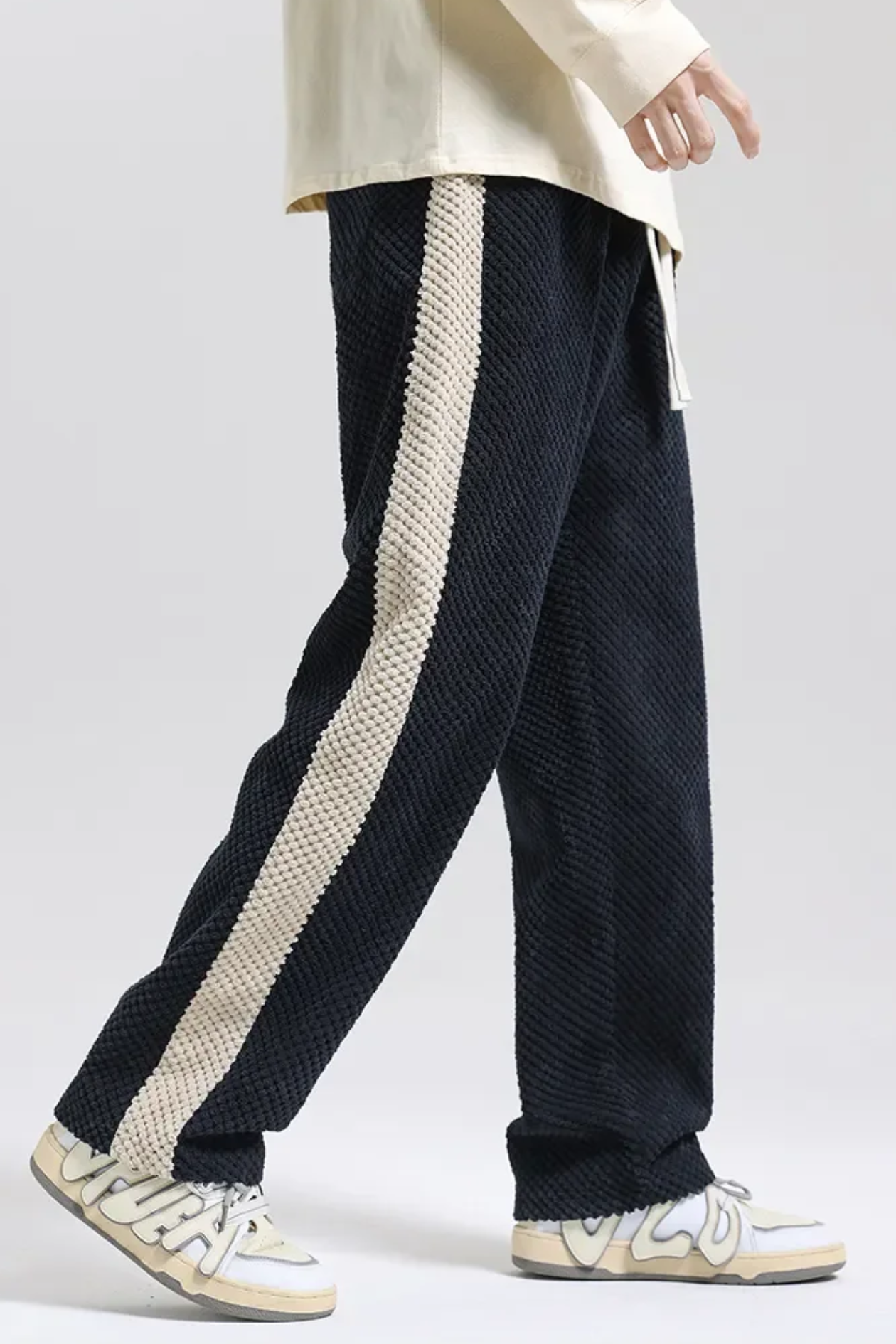 Waffle Corduroy Jogges - Black